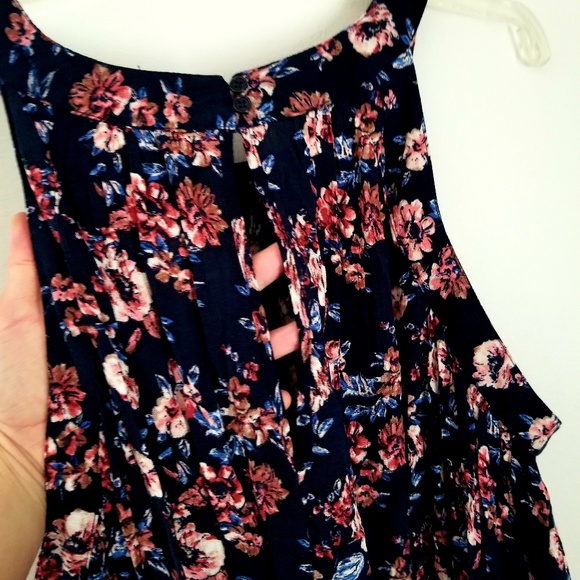 Tunic - Picture 4 of 6